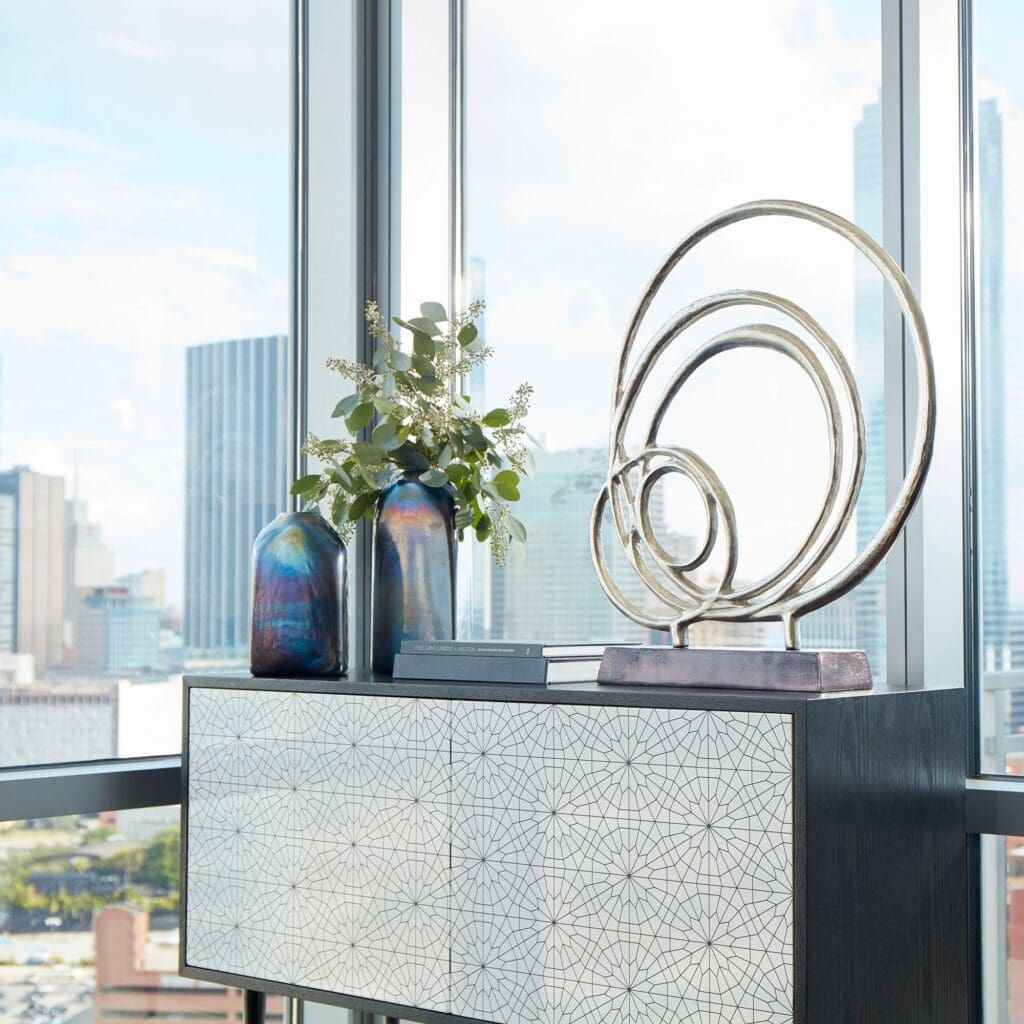 Cyan Design 09783 Lipsice Sculpture - Nickel And Black