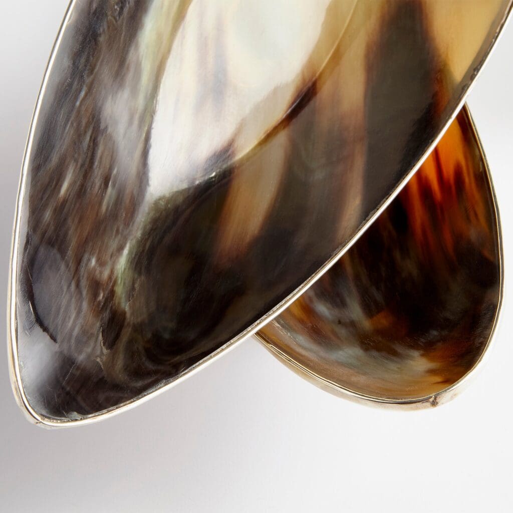 Cyan Design 09837 Cerith Tray - Horn And Silver - Large