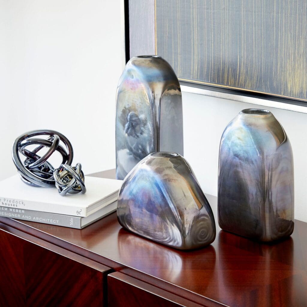 Cyan Design 10004 Montague Vase - Gun Metal