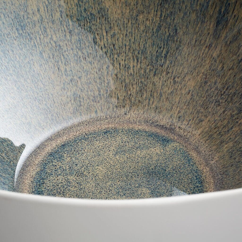 Cyan Design 10256 Android Bowl - White And Oyster - Large