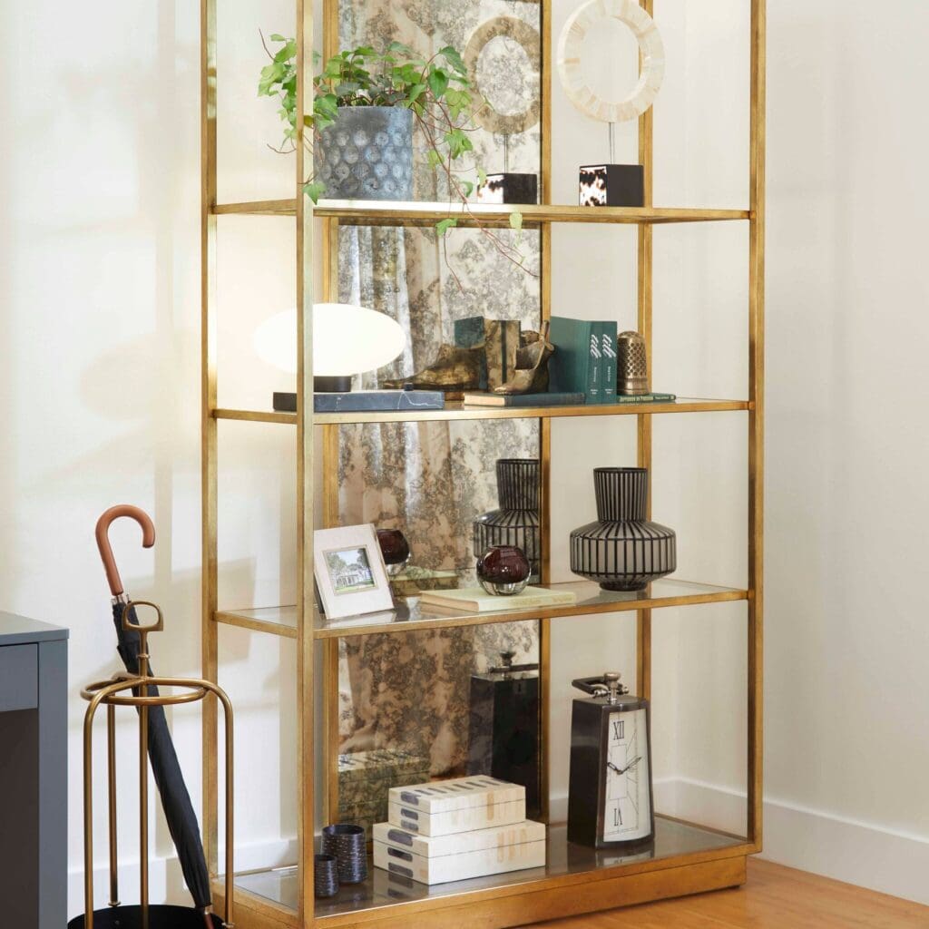 Cyan Design 11385 Lantana Lamp - Black