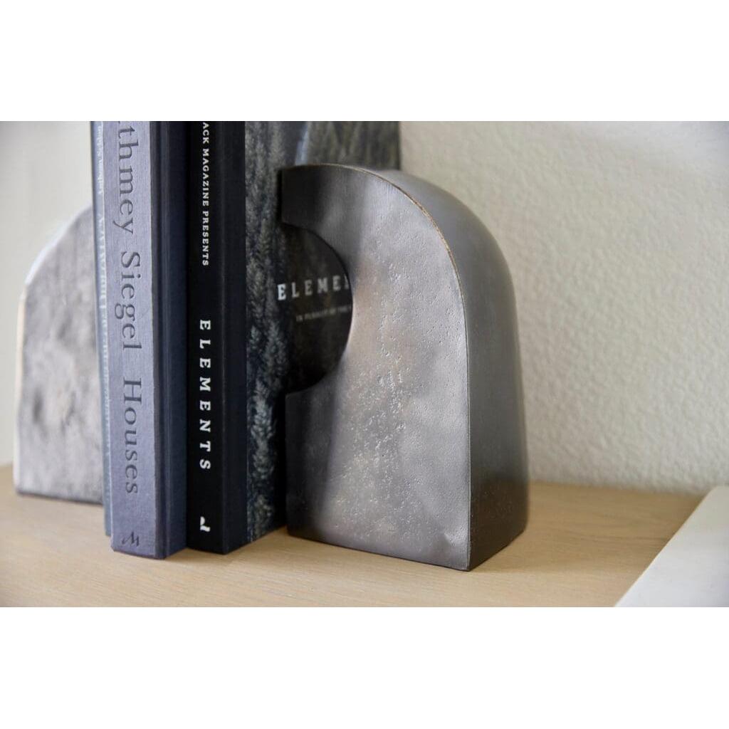 Cyan Design 11528 Apostrophe Bookends - Bronze