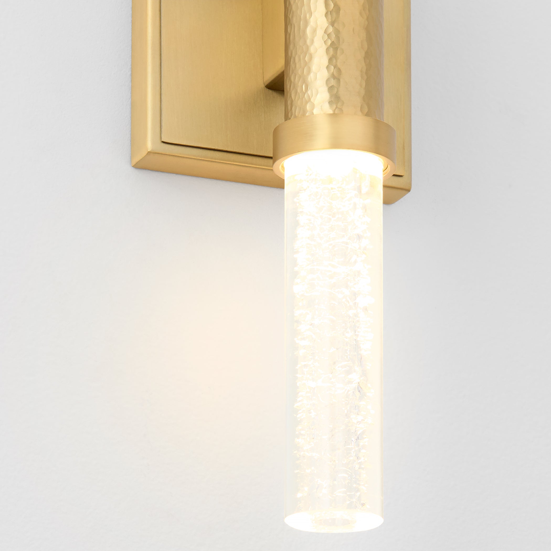Oxygen Lighting Monet 3-580-40 Sconce, UL Damp Rated, Aged Brass