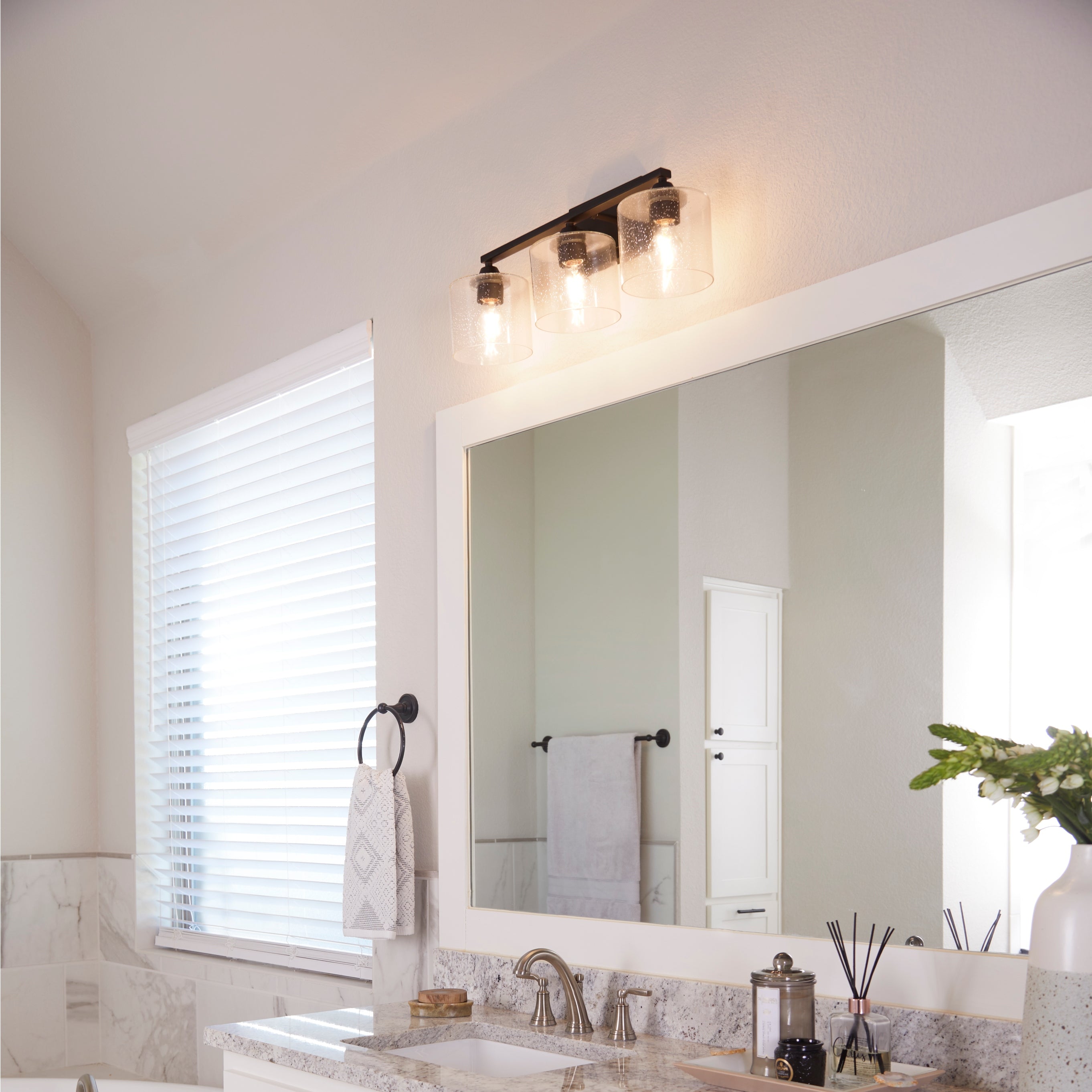 Quorum Dakota 5202-3-69 Vanity - Textured Black