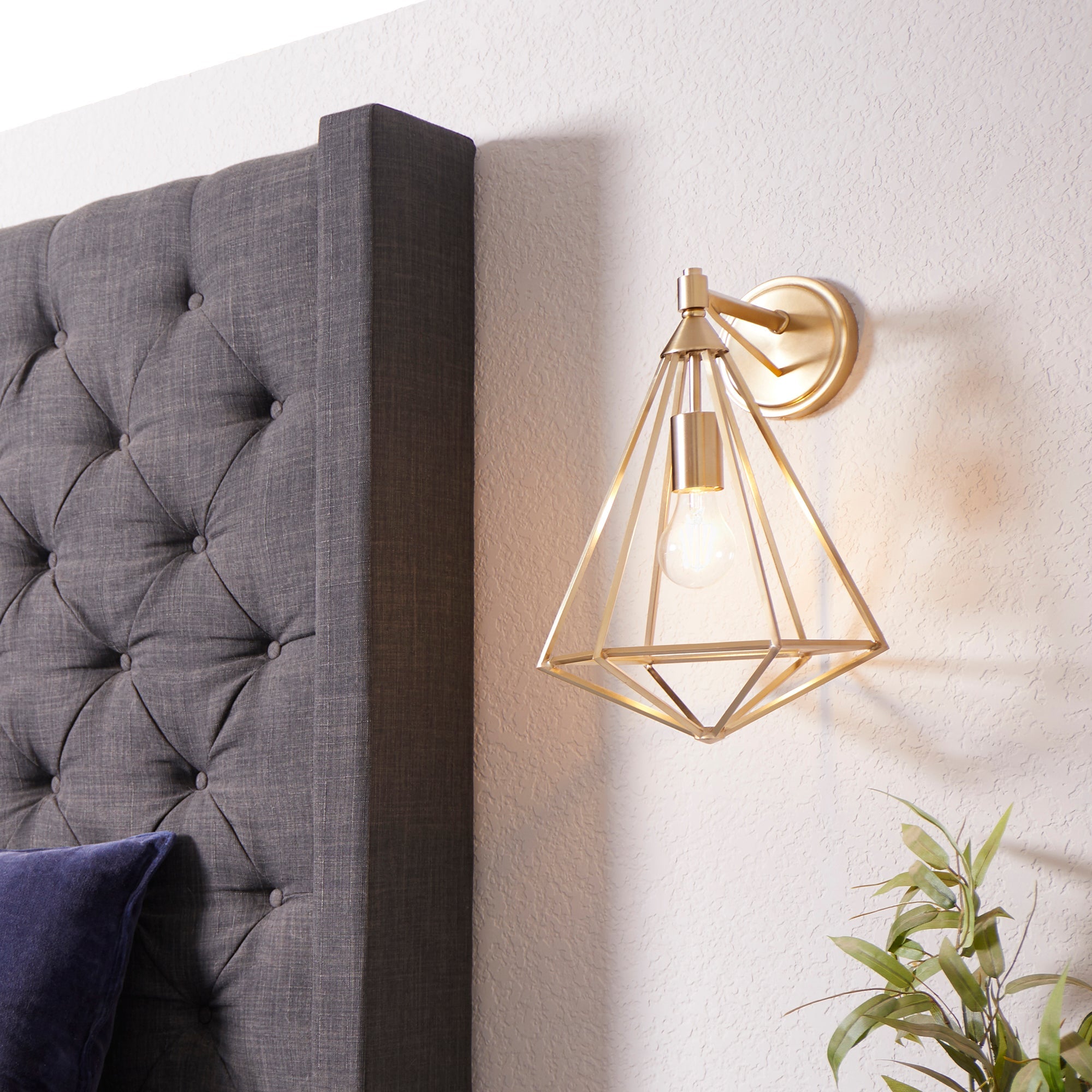 Quorum Bennett 5311-1-80 Wall Mount - Aged Brass