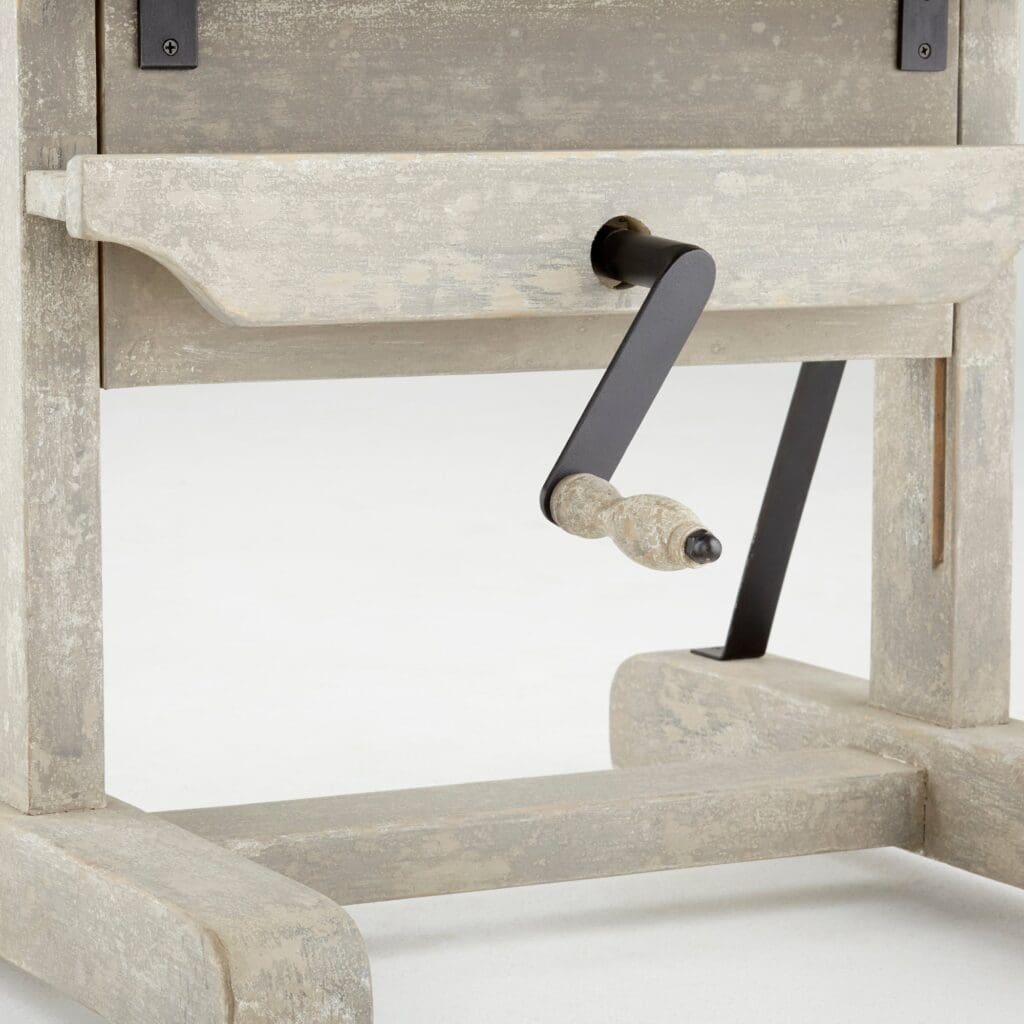 Cyan Design 09597 Reagen Easel - Weathered Grey