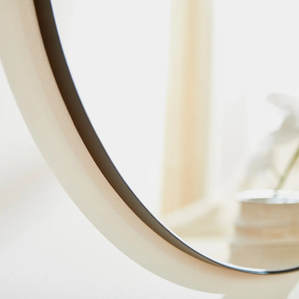 Quorum 10-30-59 Mirror 30 Inch Round - Matte Black