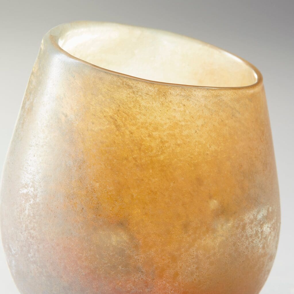 Cyan Design 10305 Oberon Vase - Amber Scavo - Small