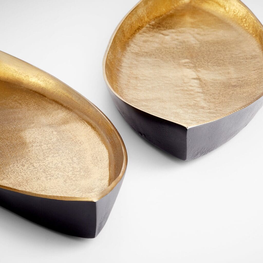 Cyan Design 10619 Alumbrar Tray - Matt Black And Gold - Medium