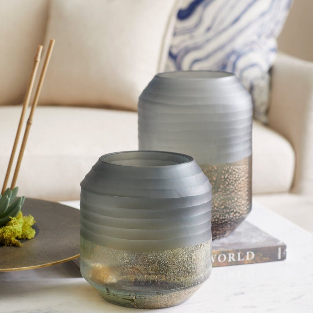 Cyan Design 11103 Alchemy Vase - Grey And Guilded Silver - Medium