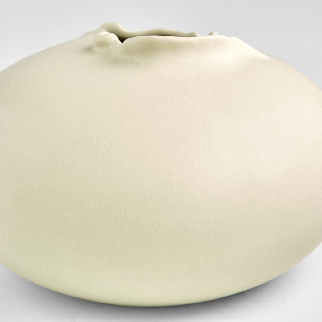 Cyan Design 11404 Tambora Vase - Off White - Large