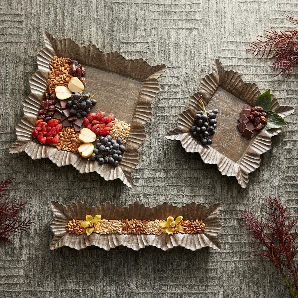 Cyan Design 11535 Lorenza Tray - Brown - Small