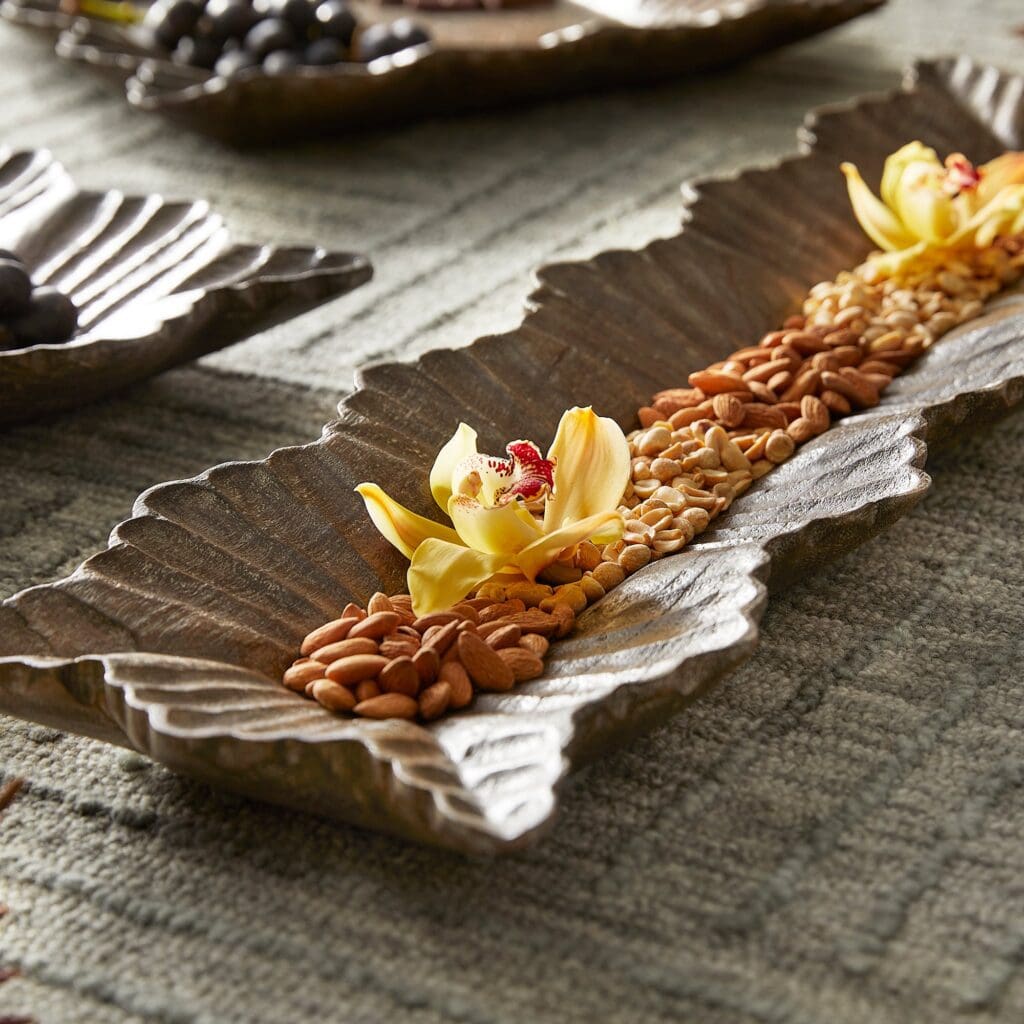 Cyan Design 11536 Lorenza Tray - Brown - Large