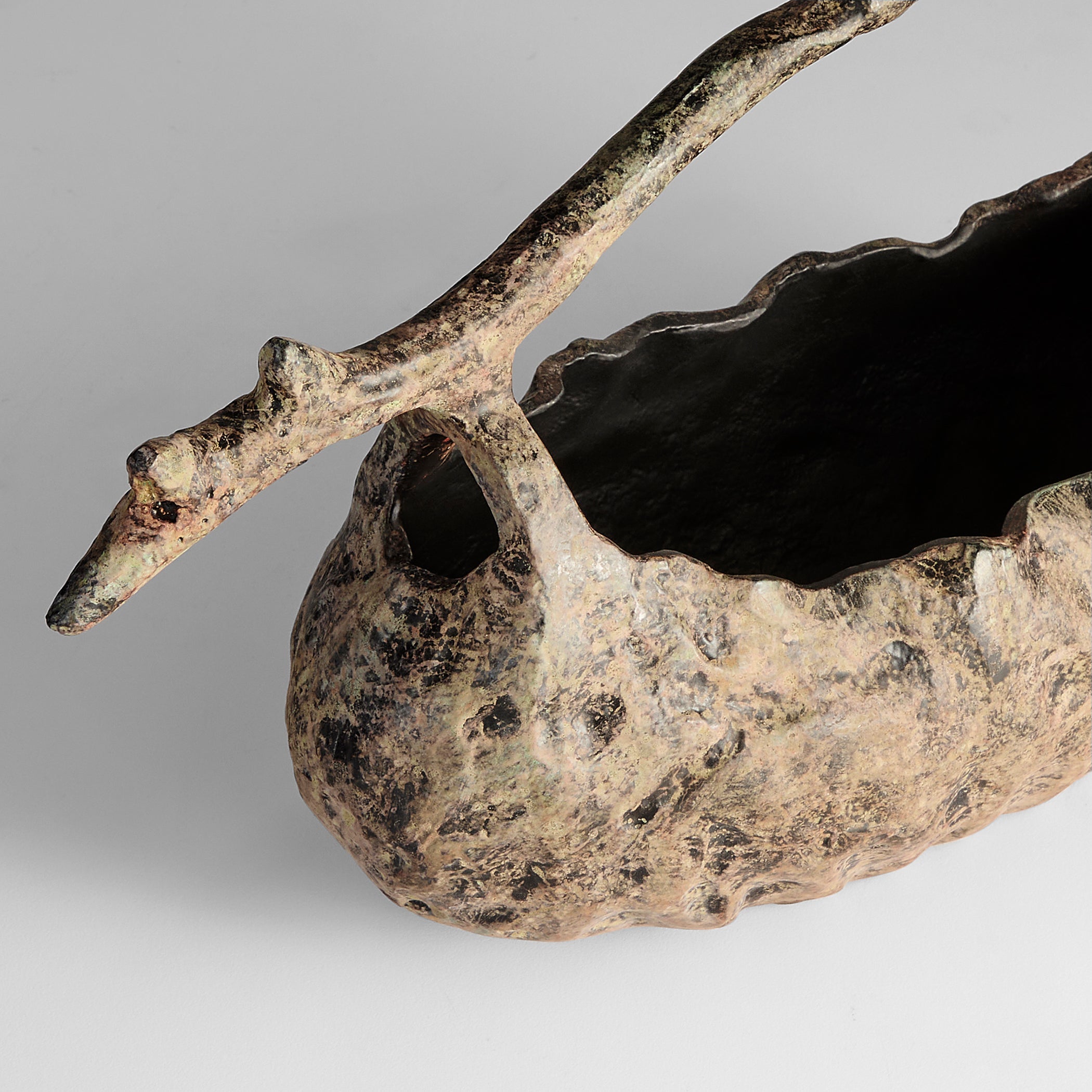 Cyan Design Hobitt 12110 Basket, Aged Ochre