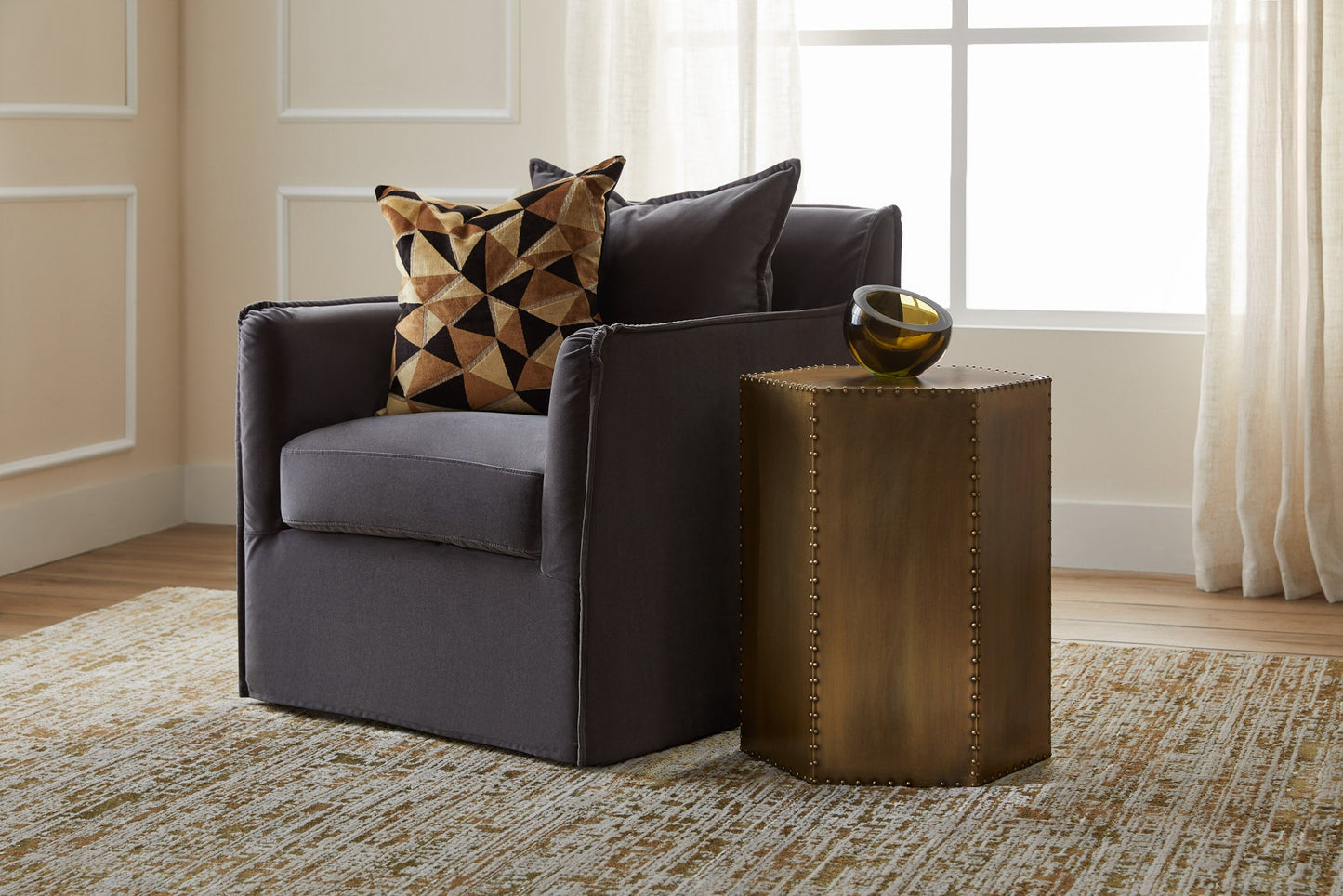 Cyan Design Korio 12117 Table, Brass