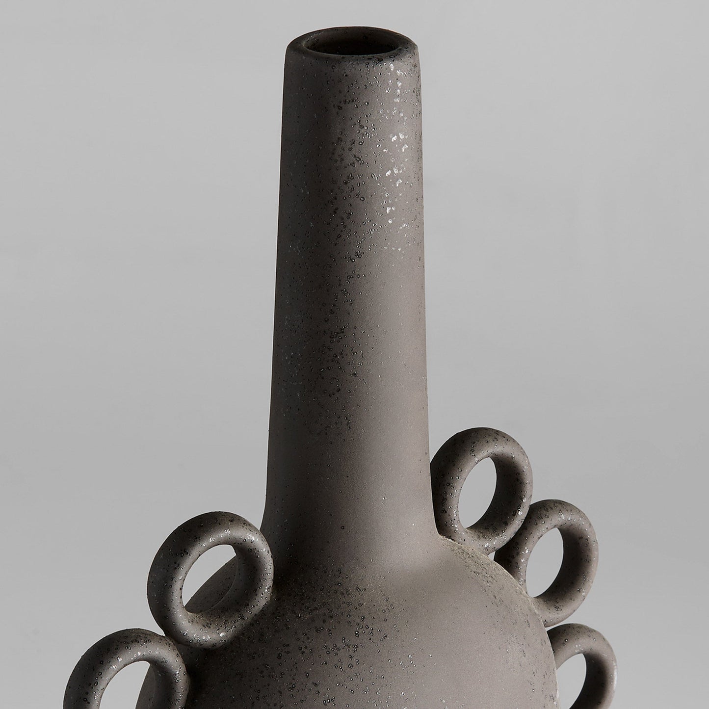 Cyan Design 12127 Ringlets Vase, Unusual Aesthetic Design, Black