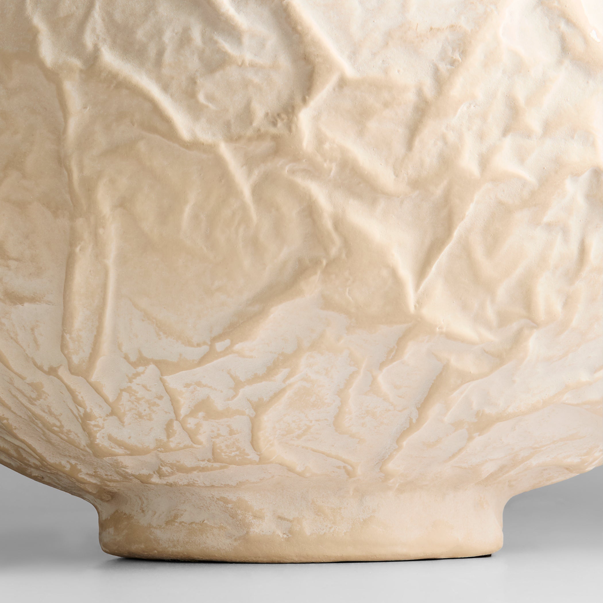 Cyan Design Zimurtu 12171 Vase, Off-White