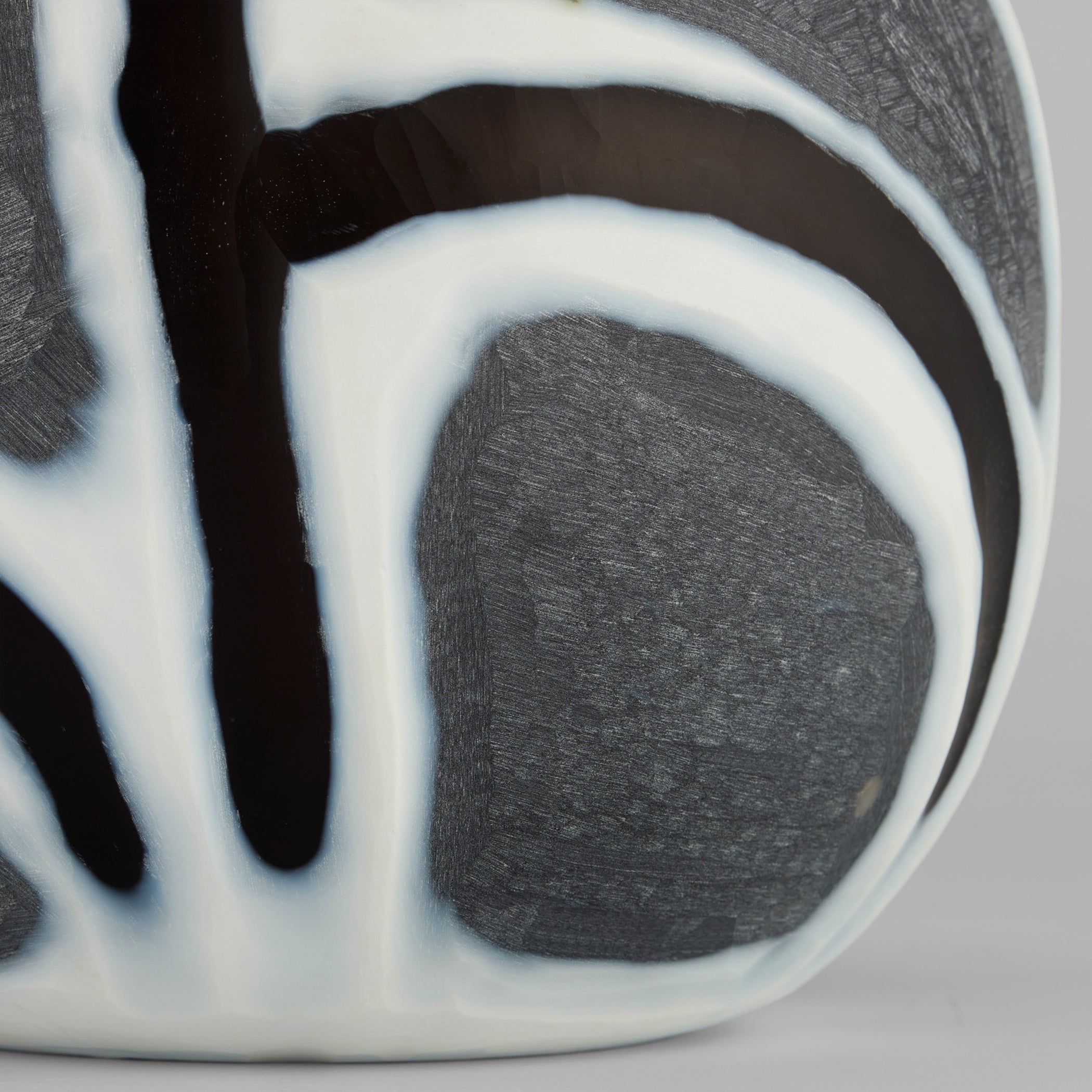 Cyan Design Calle 12207 Vase, Black|White|Grey