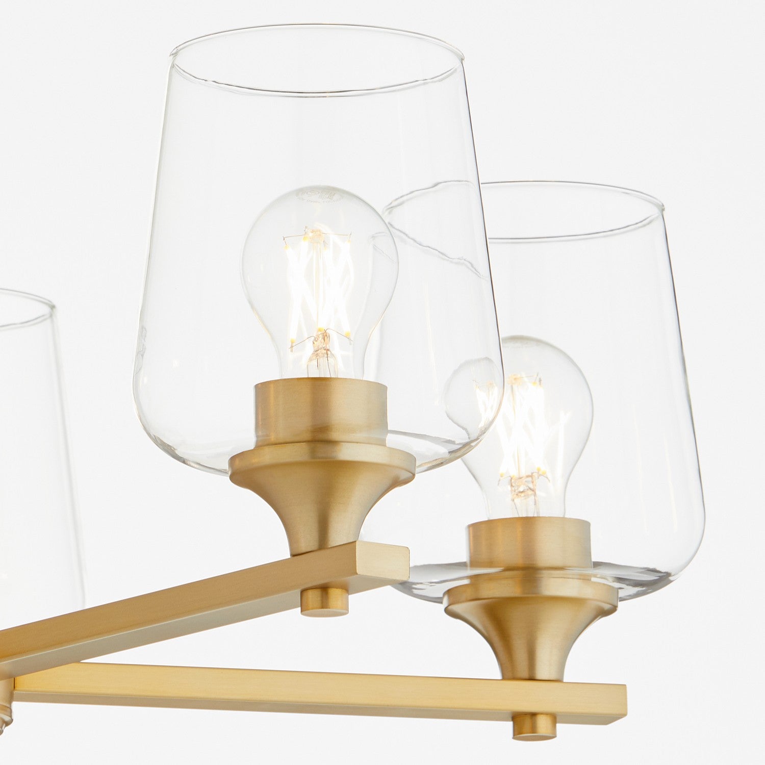 Quorum Veno 658-5-80 Chandelier - Aged Brass