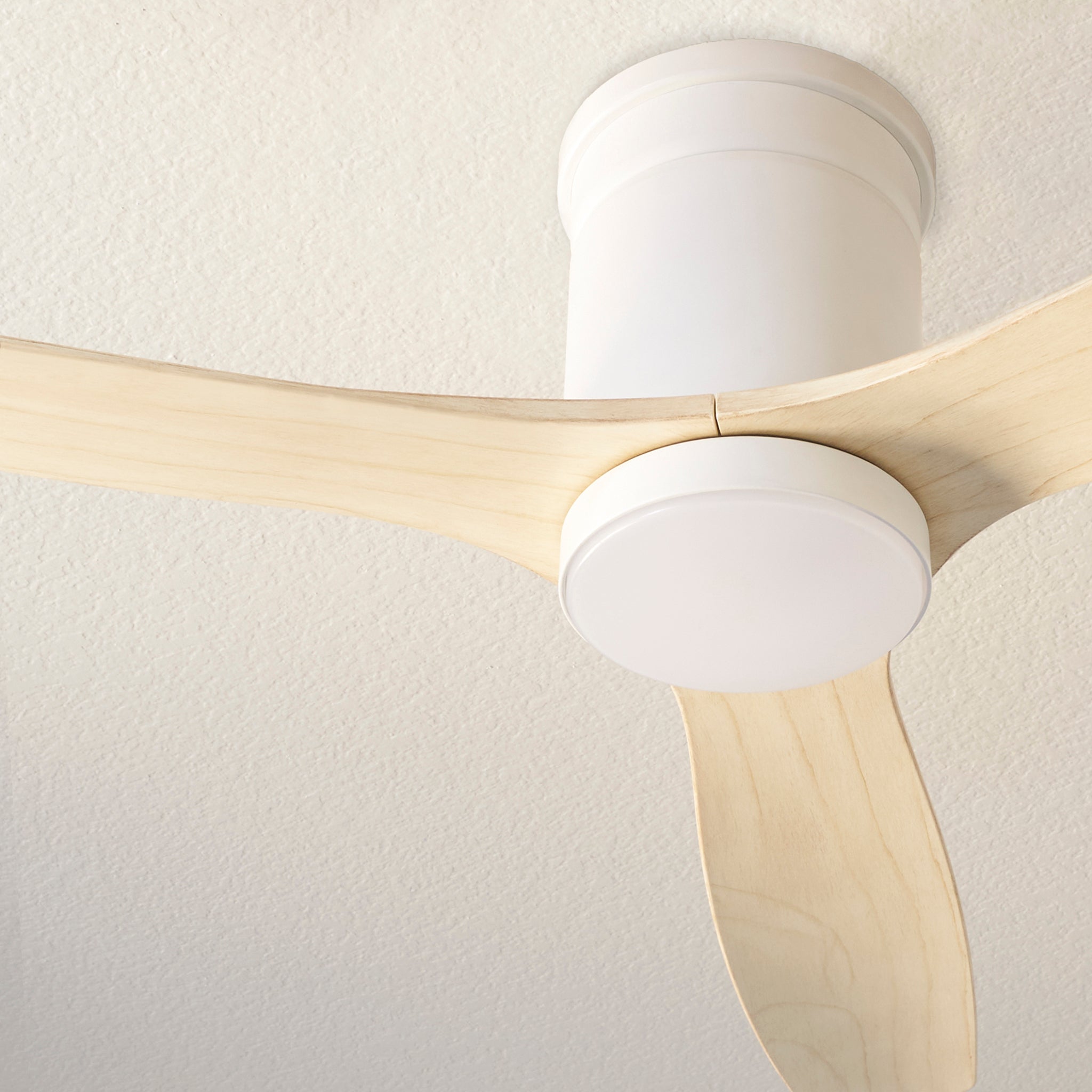 Quorum Dayton 52523-8 Patio Fan - Studio White