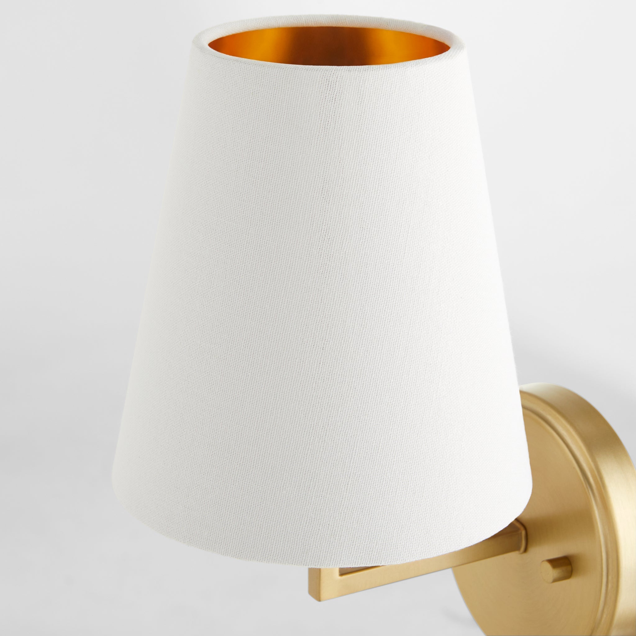 Quorum 5562-1-80 Wall Mount, UL Damp Rated, Aged Brass
