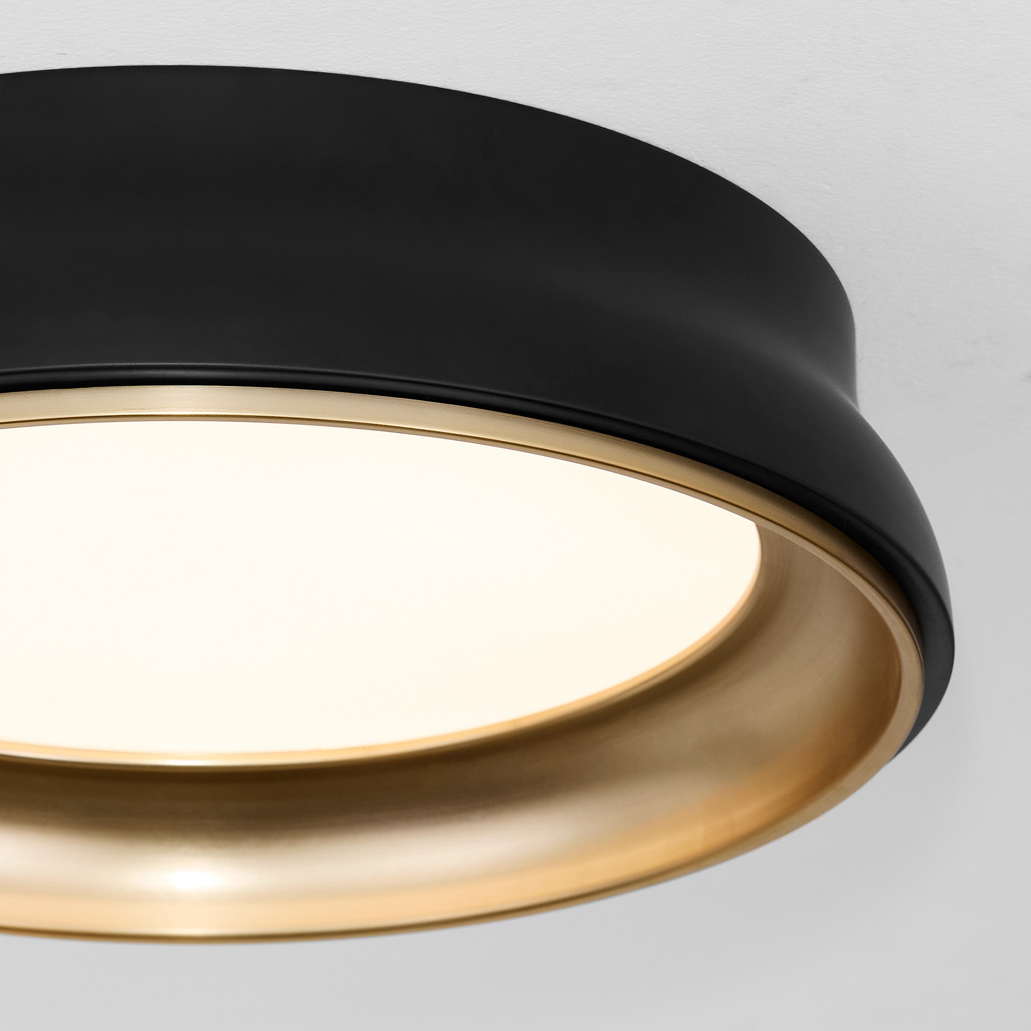 Quorum 8-2018-5947 Ceiling Mount, UL Damp Rated, Matte Black|Brushed Brass