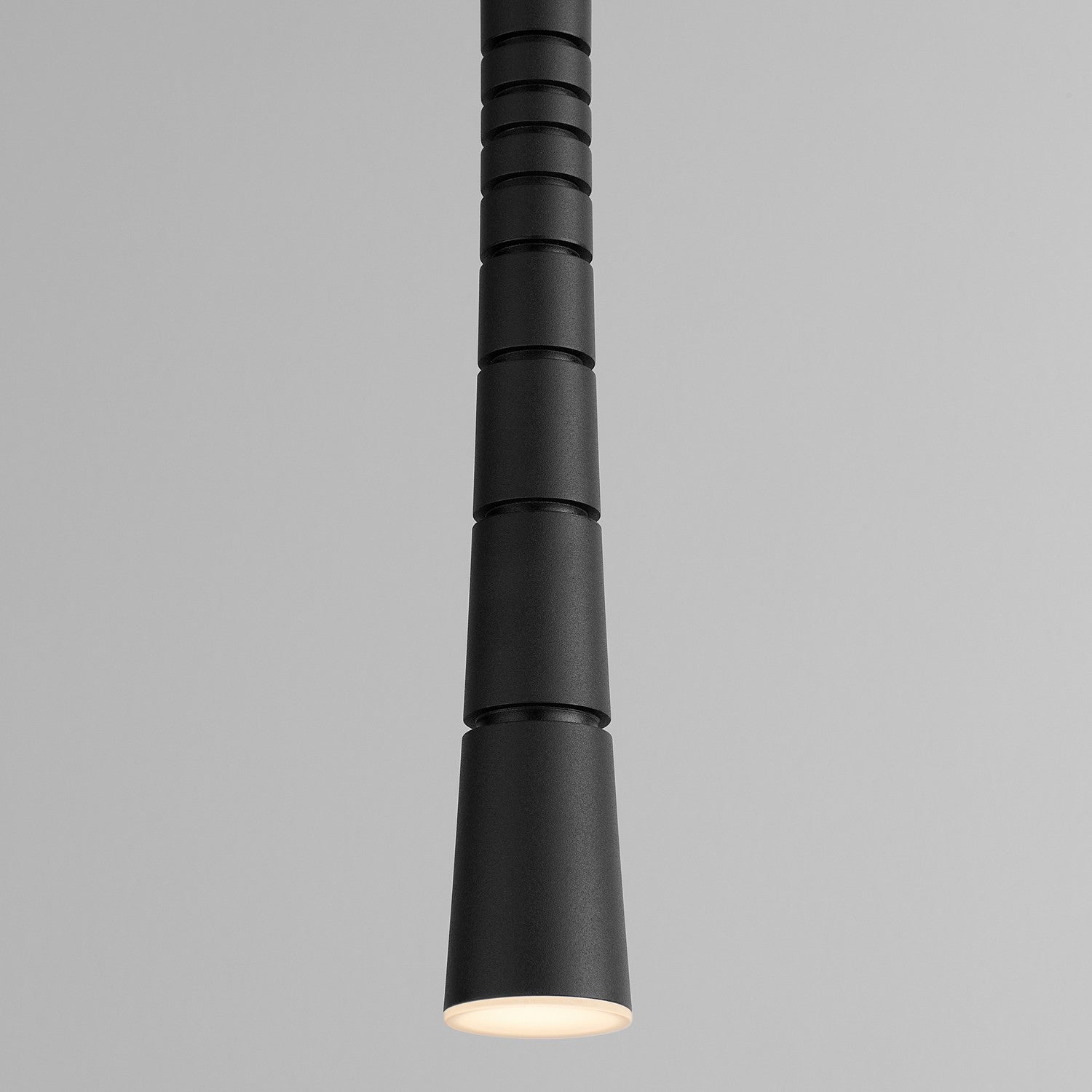 Oxygen Sabre 3-6004-15 Modern Pendant - Black