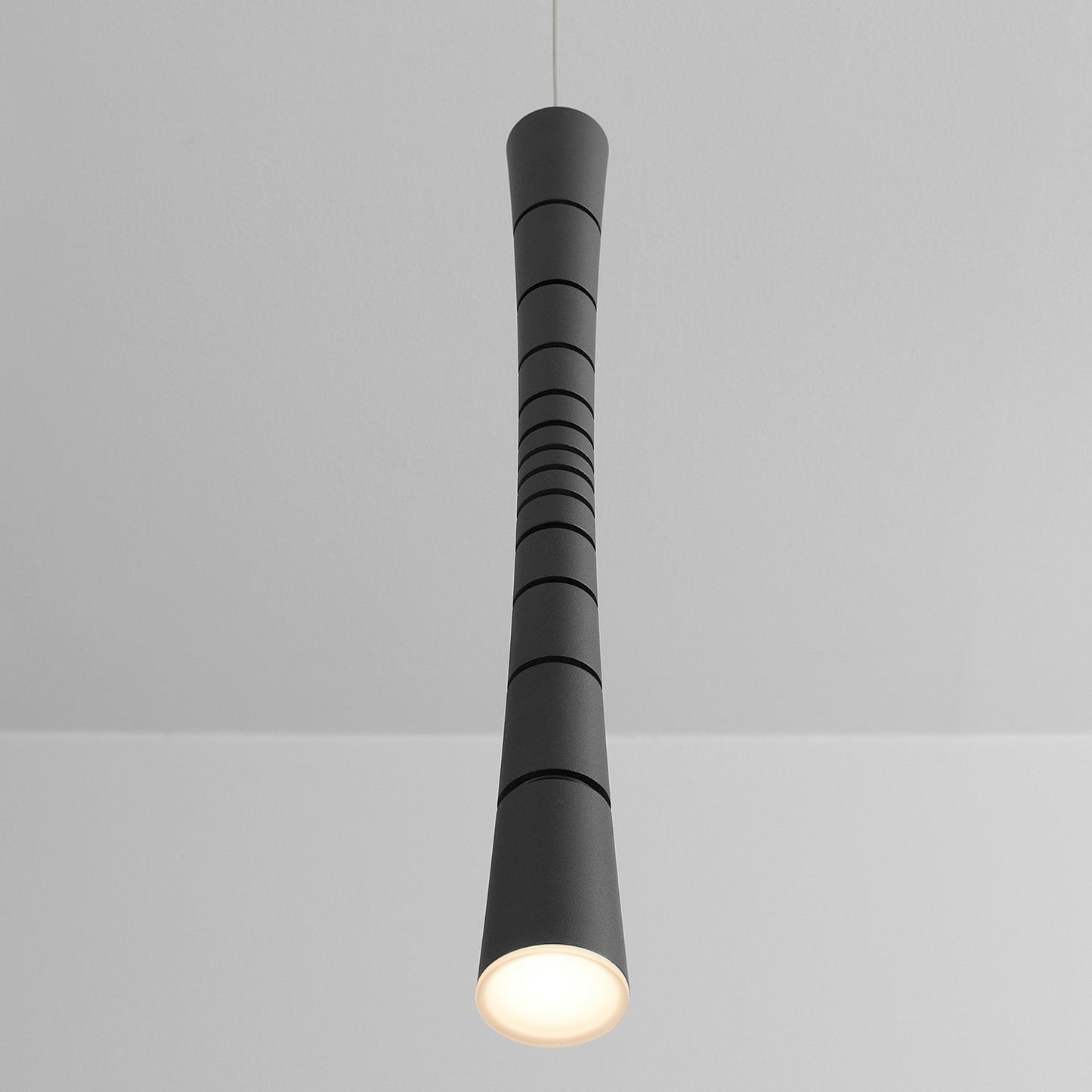 Oxygen Sabre 3-6004-15 Modern Pendant - Black